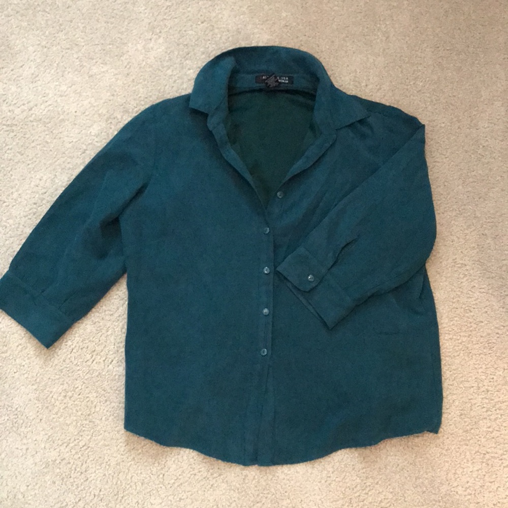 Dark Green Vintage Style Button Up
